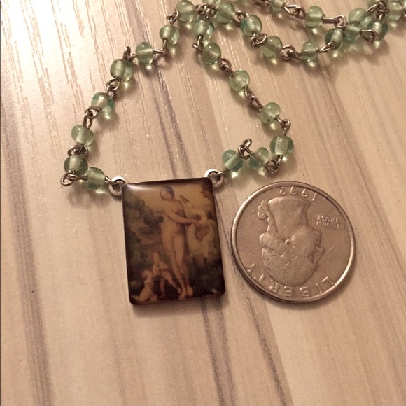 NWOT Leda and the Swan Art Museum Necklace - Picture 2 of 2